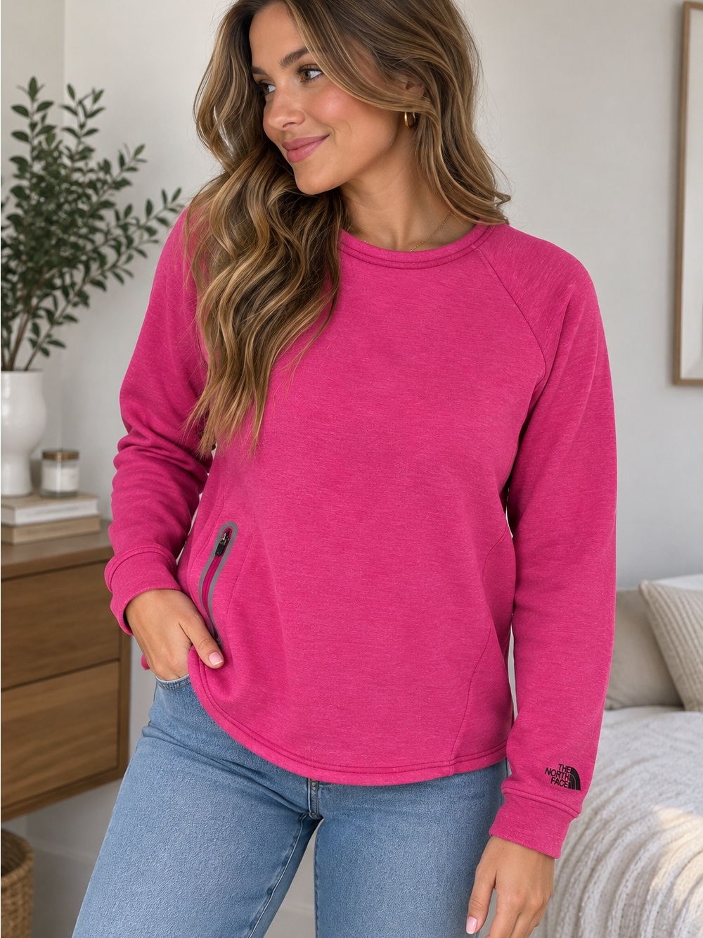 The North Face Women’s Pink Pullover Sweatshirt Size M Zip Pocket
